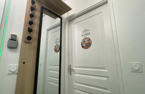 La Delorme House | Chambre agréable avec jacuzzi