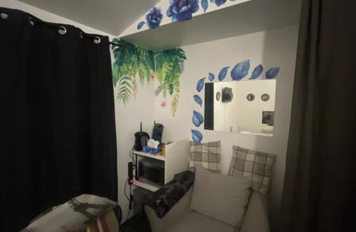 La Delorme House | Chambre agréable avec jacuzzi