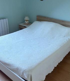 Joue-les-Tours Bed & Breakfast | Chambre au calme avec vue sur le jardin