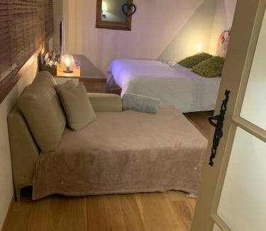 Saint-Ambroix House | Chambre au calme dans maison avec vue