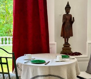 Le Vigan House | Chambre au Château