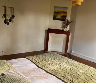 Aurignac House | Chambre au domaine du moulin du pont