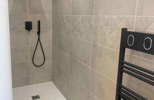 Lamastre Bed & Breakfast | Chambre avec entrée indépendante