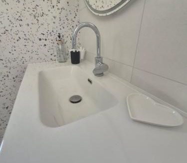 Saint-Gervais House | Chambre avec salle de bain privée