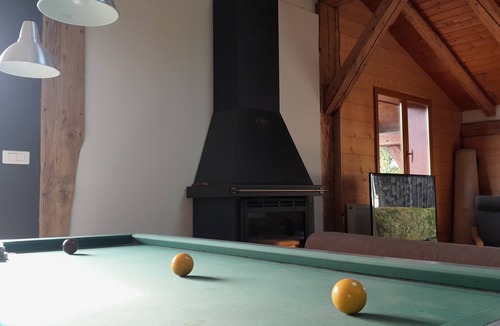 Taninges Bed & Breakfast | Chambre Avec SdB Dans Chalet