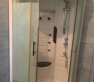 Tournehem-sur-la-Hem Bed & Breakfast | Chambre Azur