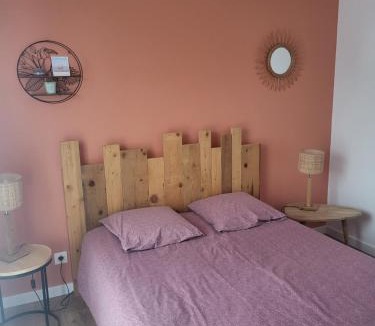 Saint-Georges-du-Bois Bed & Breakfast | Chambre B&B - proche circuit 24 heures du Mans