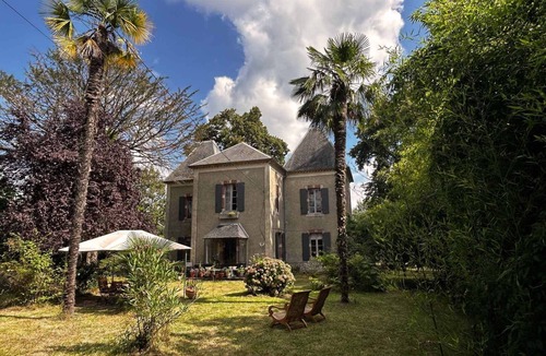 Barbachen House | Chambre Bordeaux at Château Lestéous