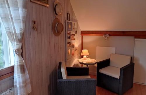 Beauval House | chambre campagnarde du grès rouge de BEAUVAL