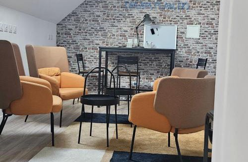 Messas Bed & Breakfast | Chambre Chambord avec piscine chauffée et parking privatif - FR-1-590-484