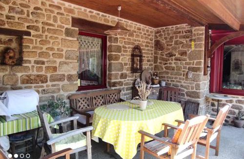 La Selle-en-Cogles Bed & Breakfast | Chambre chez l'habitant
