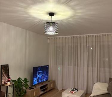 Colombes House | Chambre chez Ayoub