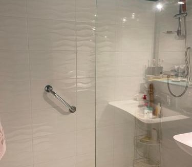 Donville-les-Bains House | Chambre chez l'habitant