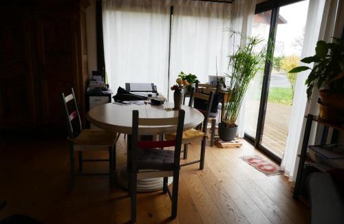 Hauteville-sur-Fier House | Chambre chez l'habitant