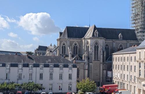 Richebourg - Saint-Clement House | Chambre chez l'habitant - Arty & Élégante - SDB privée