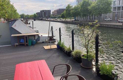 Bois Blancs Boat Rental | Chambre Chez L'habitant, sur une Péniche, à Lille,