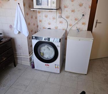 Montlucon House | Chambre chez particulier à petit prix Montluçon centre gare à 20 min à pieds