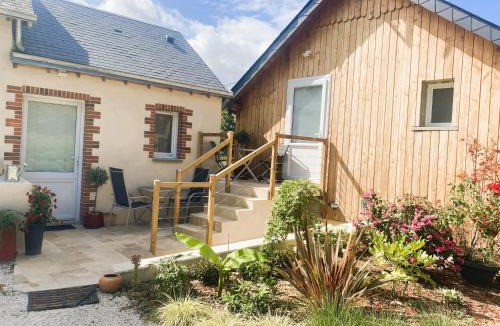 Rouesse-Vasse House | Chambre Chic et Charme dans Moulin-Piscine