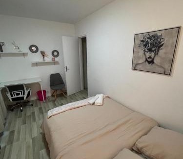 Front de Lac House | Chambre City - SMART DEAL & 20 min Paris