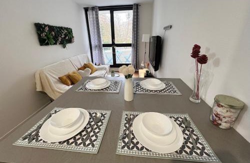 Front de Lac House | Chambre City - SMART DEAL & 20 min Paris
