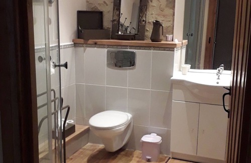 Saint-Auvent Bed & Breakfast | Chambre Clothilde à L'art'elier