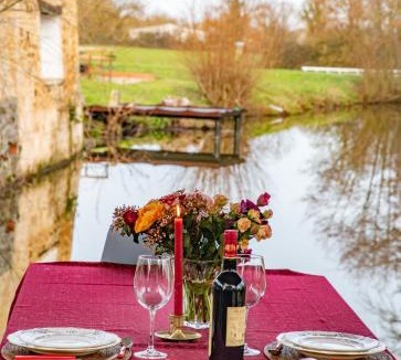 Saint-Pierre-les-Etieux House | Chambre Coton au Moulin de gâteau