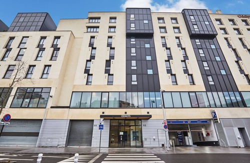 Rueil-Malmaison Apartment | Chambre Confortable et Abordable près du RER