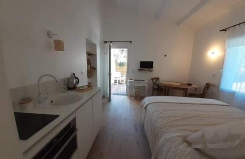 Challans House | Chambre Cosy Chic