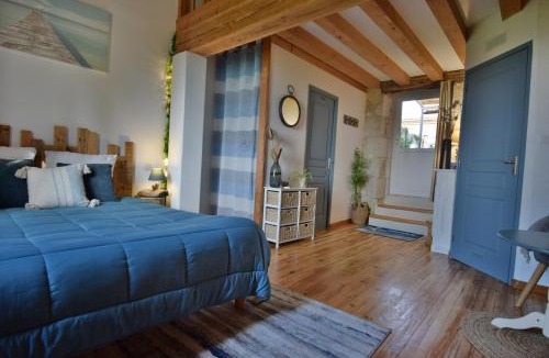 Castelnau-sur-l'Auvignon Bed & Breakfast | Chambre d'hôtes Le Bol d'Air avec jacuzzi