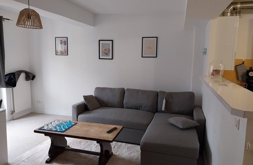 Saint-Bris-le-Vineux House | Chambre D'hotes