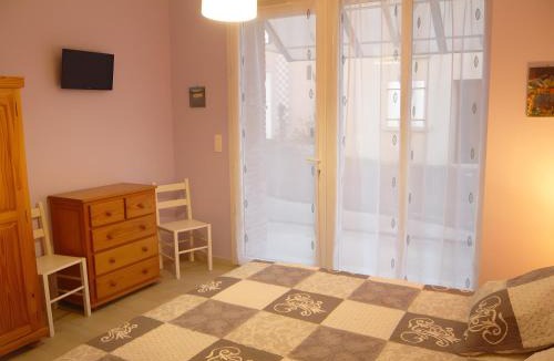 Saint-Martin-de-l'Arcon Bed & Breakfast | Chambre du Caroux