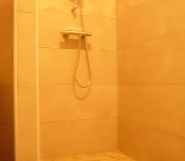 Saint-Martin-de-l'Arcon Bed & Breakfast | Chambre du Caroux