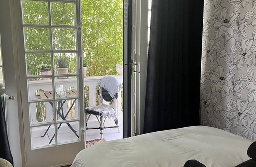 Champignol Bed & Breakfast | Chambre d Hôte - Bambou 20 Minutes de Paris