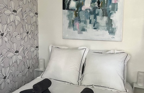 Champignol Bed & Breakfast | Chambre d Hôte - Bambou 20 Minutes de Paris