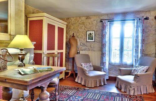 Saint-Michel-de-Fronsac Bed & Breakfast | Chambre d'hôtes spacieuse, salle de bain privative