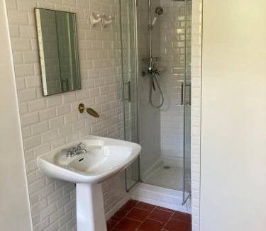 Saint-Sulpice Bed & Breakfast | Chambre d'hôte avec cour privative