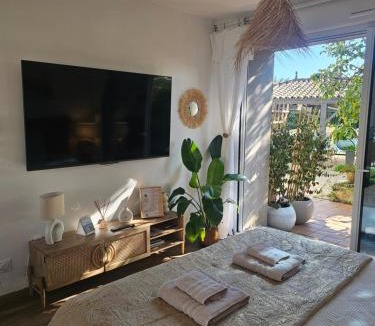 La Roche-sur-Yon Bed & Breakfast | Chambre d'hôte BALI avec parking