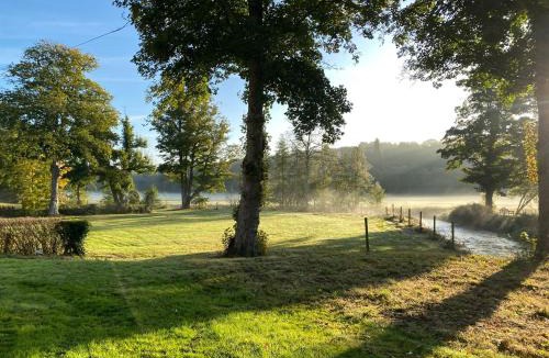 Ambenay Bed & Breakfast | chambre d'hôte château de transières