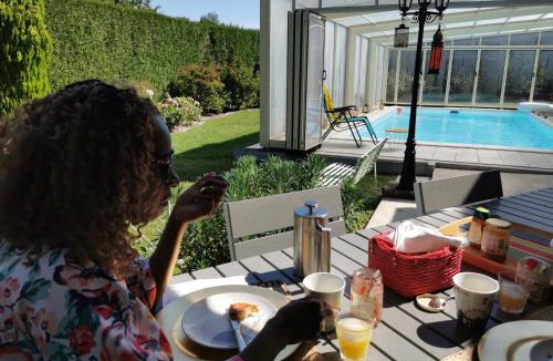 Serris Bed & Breakfast | Chambre d'hôte chez Sherley