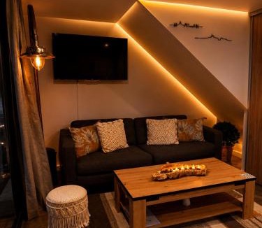 Allauch Bed & Breakfast | Chambre d'hôte Cigale jacuzzi et jardin privé