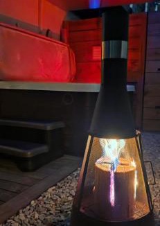Allauch Bed & Breakfast | Chambre d'hôte Cigale jacuzzi et jardin privé