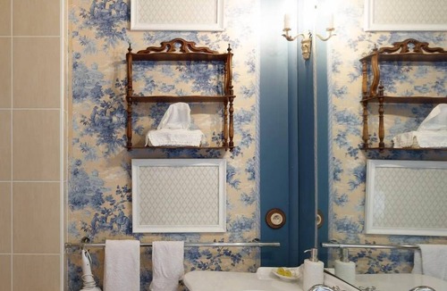 Marssac-sur-Tarn Apartment | Chambre d'hôtes Bleue