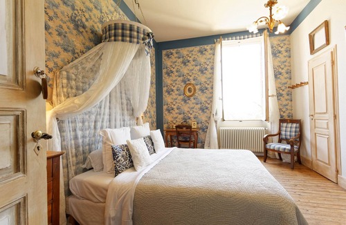 Marssac-sur-Tarn Apartment | Chambre d'hôtes Bleue