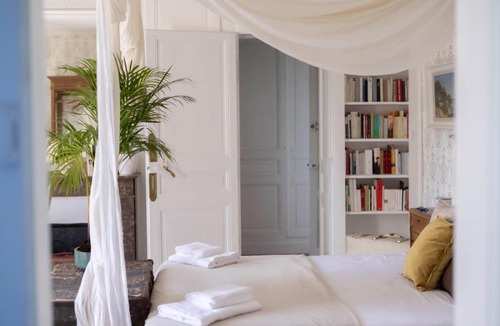 Quesnoy-le-Montant Bed & Breakfast | Chambre d’hôtes au Château Le Bas Bleu, Anaïs Nin