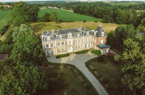Quesnoy-le-Montant House | Chambre d'hôtes Marina - Château Le Bas Bleu
