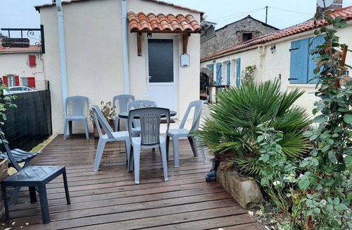 Le Girouard Bed & Breakfast | Chambre D'hôte Indépendante à 15 mn des Sables D'olonne