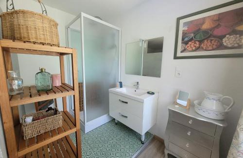 Onet-le-Chateau Bed & Breakfast | Chambre d'hôte indépendante petit déjeuner en option