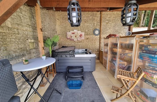 Louzignac Apartment | Chambre D'hôte "La Boutonne"