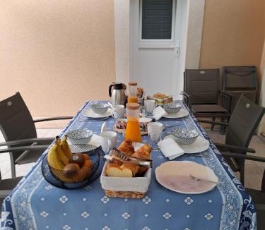 Chateau-Gontier Bed & Breakfast | Chambre D'hôte - La Capucine