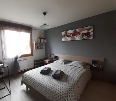 Brains Bed & Breakfast | Chambre d'hôte le Bois Joli